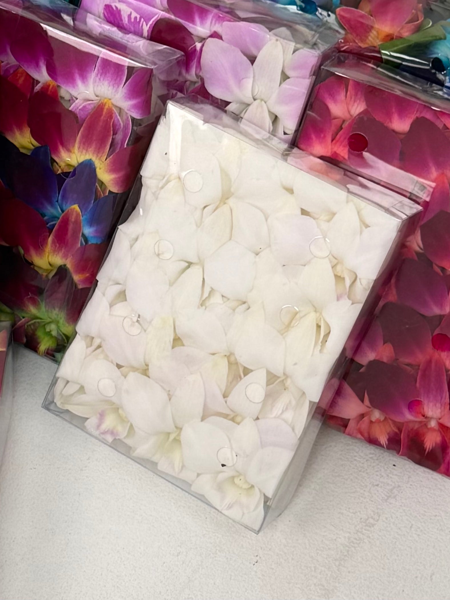 Loose Bloom White